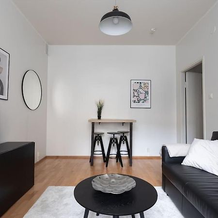 Kodikas Huoneisto Helsingin Keskustassa Apartment Хелзинки Екстериор снимка