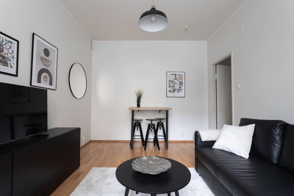 Kodikas Huoneisto Helsingin Keskustassa Apartment Хелзинки Екстериор снимка